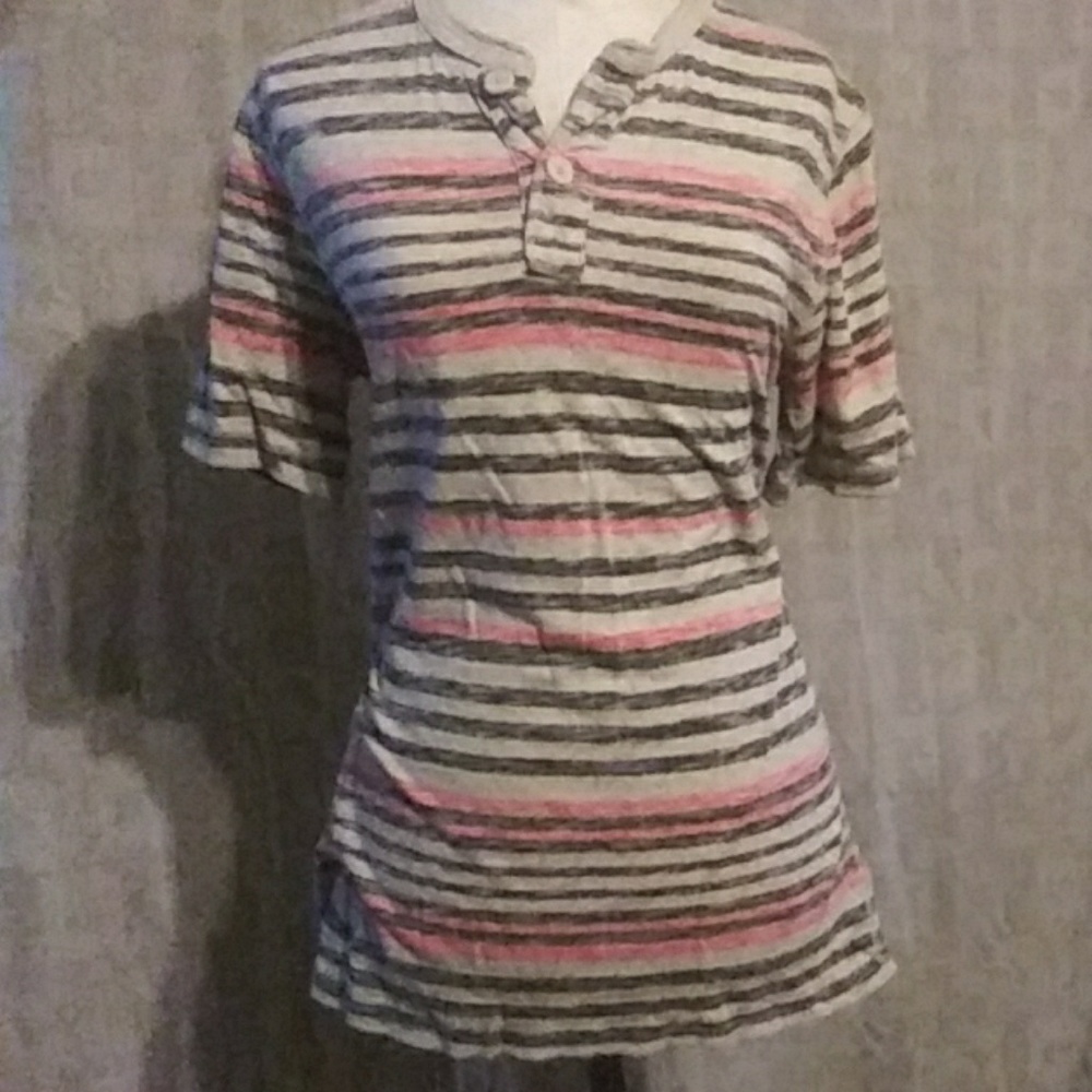 Multi colored t-shirt